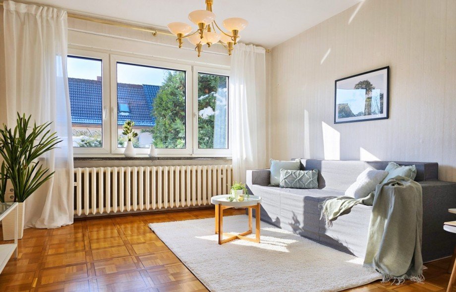 Wohnzimmer Doppelhaush�lfte K�then (Anhalt)