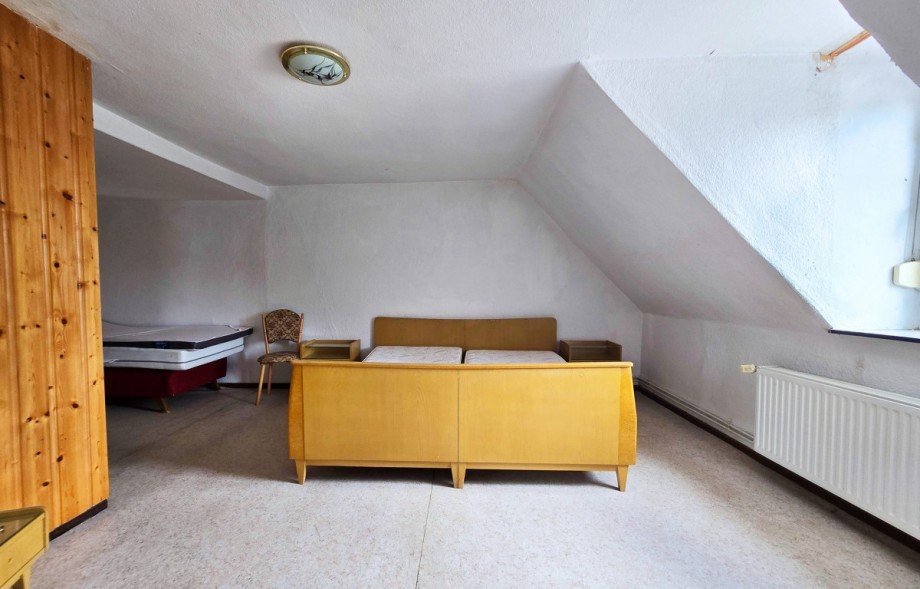 Zimmer OG Reihenmittelhaus Aken
