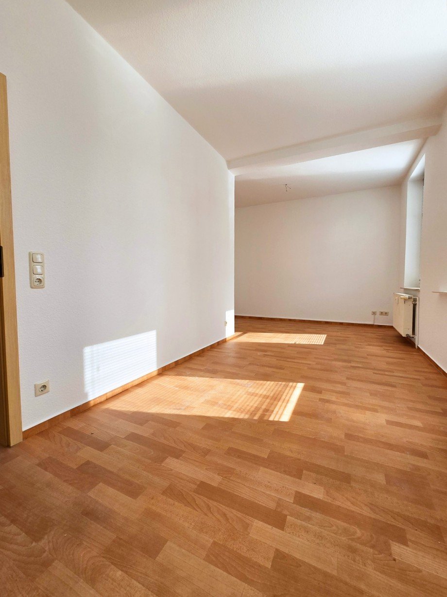 Zimmer Erdgeschosswohnung K�then (Anhalt)