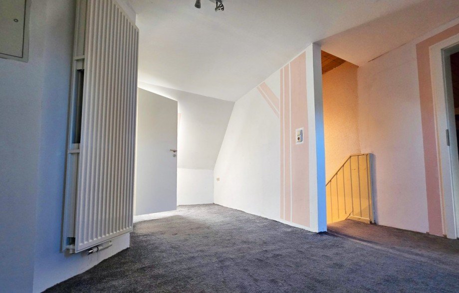 Flur OG Doppelhaush�lfte Gro� Rosenburg