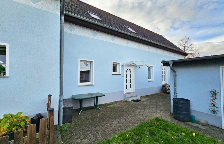 Wohnhaus Quellendorf Etagenwohnung Eigener Eingang f�r schicke Zwei-Zimmer-Wohnung in Quellendorf