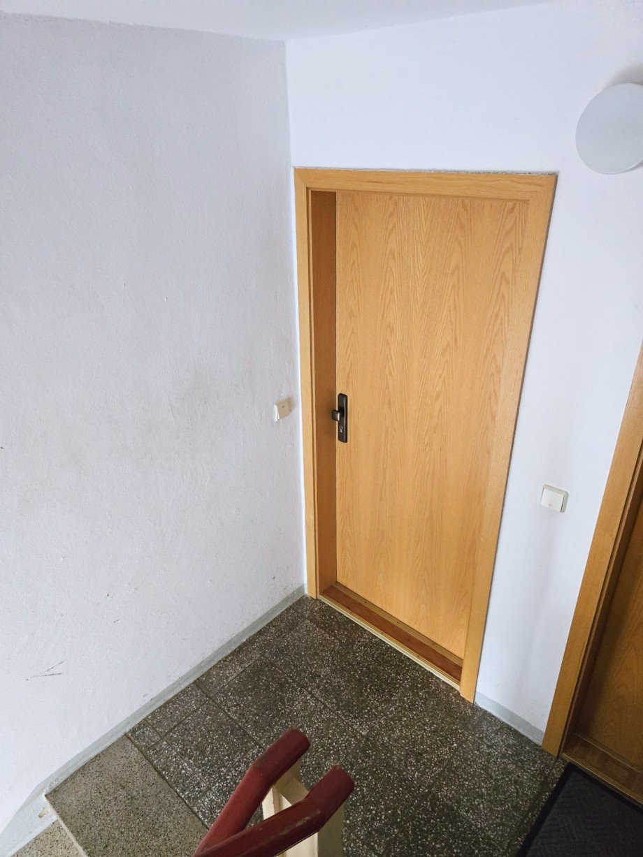 Wohnungseingang Etagenwohnung K�nnern