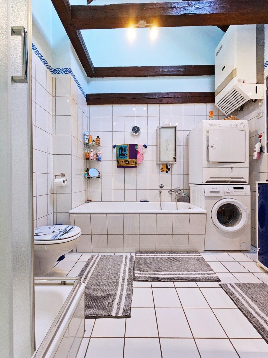 Badezimmer Dachgeschosswohnung K�then (Anhalt)