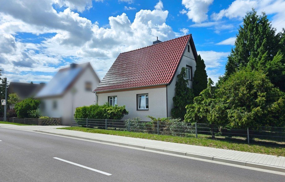 Ansicht Stra�e Einfamilienhaus Gro� Rosenburg