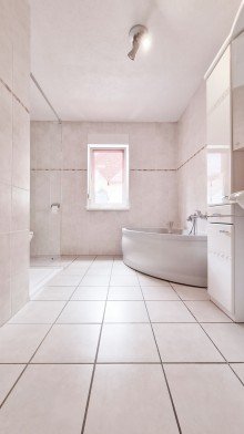 Bad Dieses Haus l�sst Sie vor Freude strahlen!