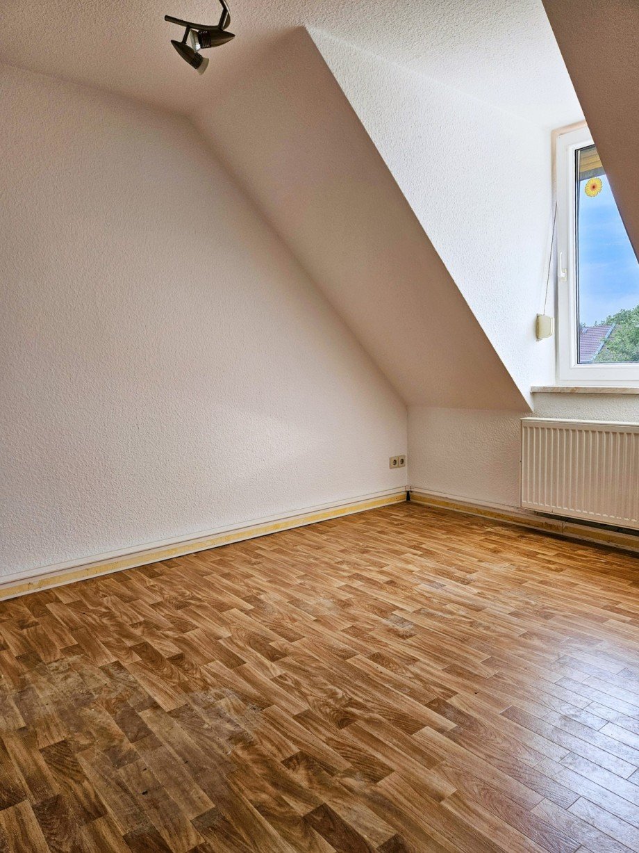 Zimmer Dachgeschosswohnung Bernburg (Saale)