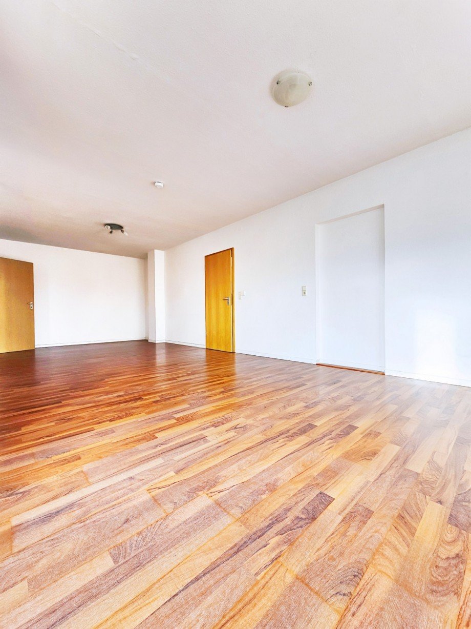 Wohnzimmer 3 Dachgeschosswohnung K�then (Anhalt)
