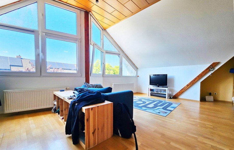 Zimmer Dachgeschosswohnung K�then (Anhalt)
