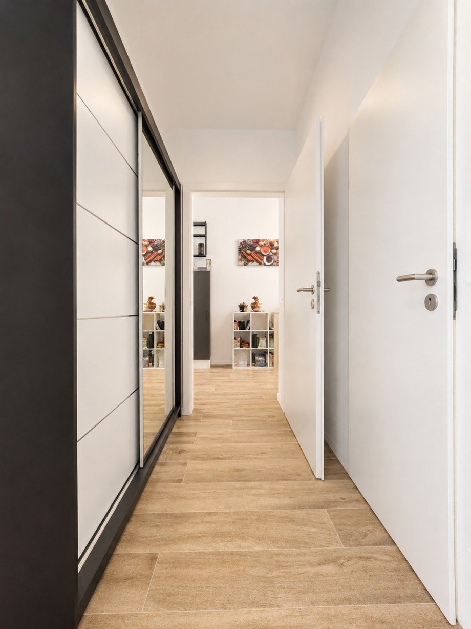 Flur Erdgeschosswohnung K�then (Anhalt)