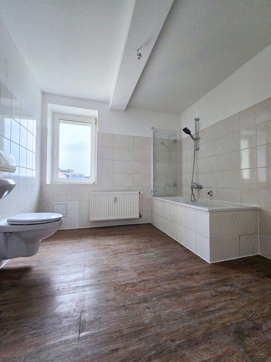 Badezimmer Dachgeschosswohnung K�then (Anhalt)
