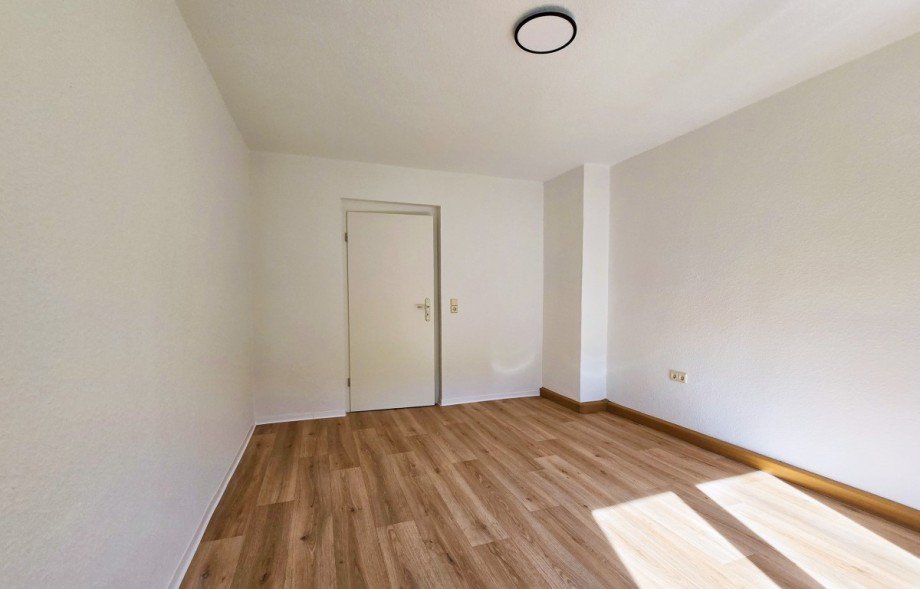 Zimmer Erdgeschosswohnung K�then (Anhalt)
