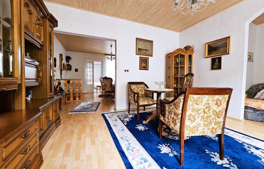 Wohnung 1 - Wohnzimmer Mehrfamilienhaus K�then (Anhalt)