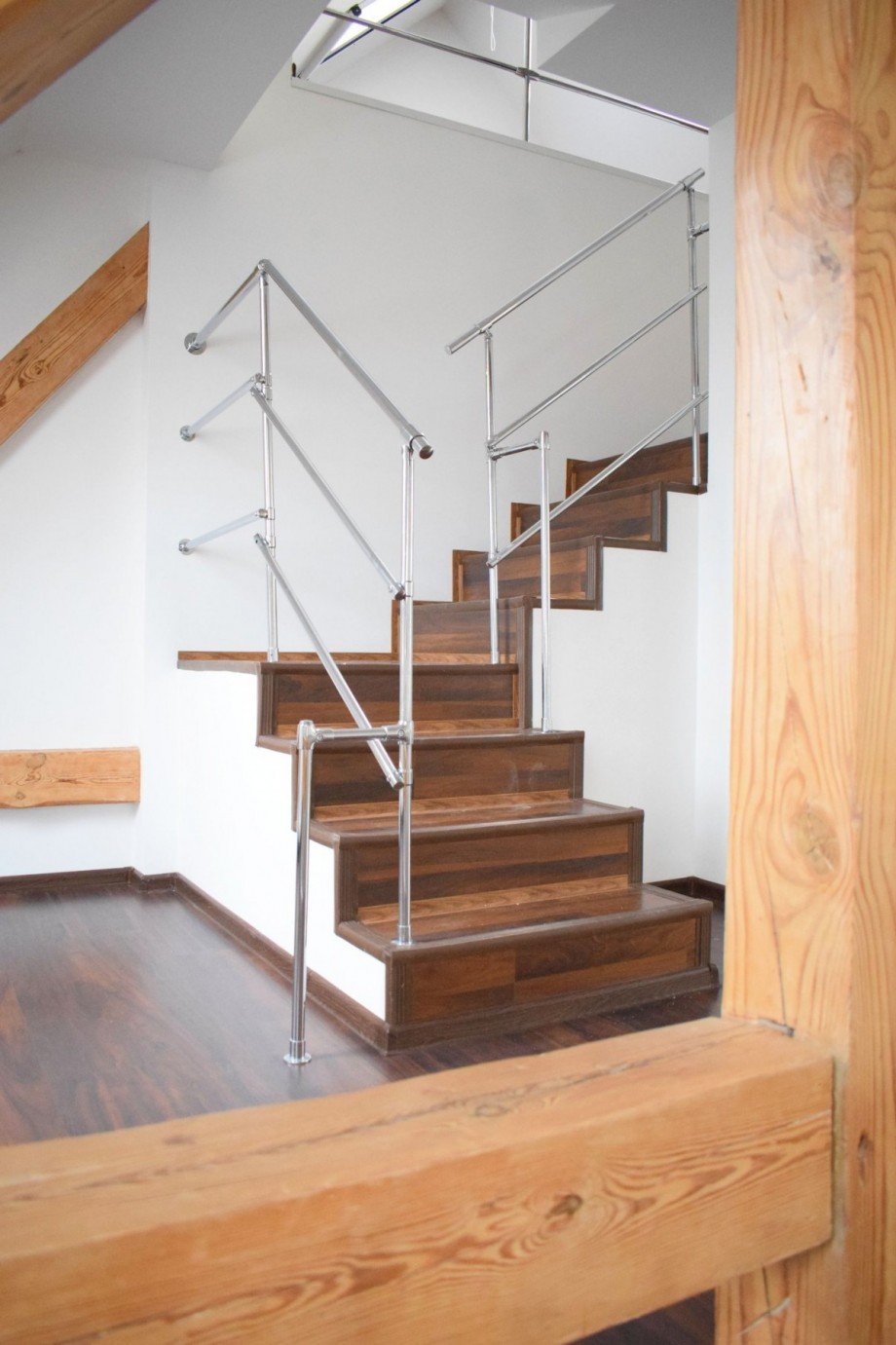 Treppenaufgang Dachgeschosswohnung K�then