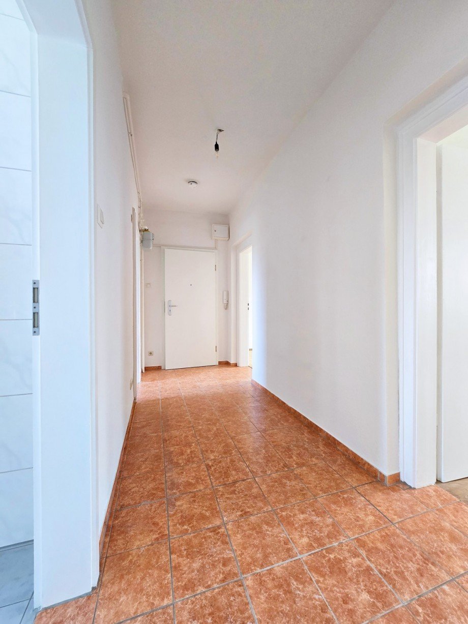 Flur Etagenwohnung K�then (Anhalt)