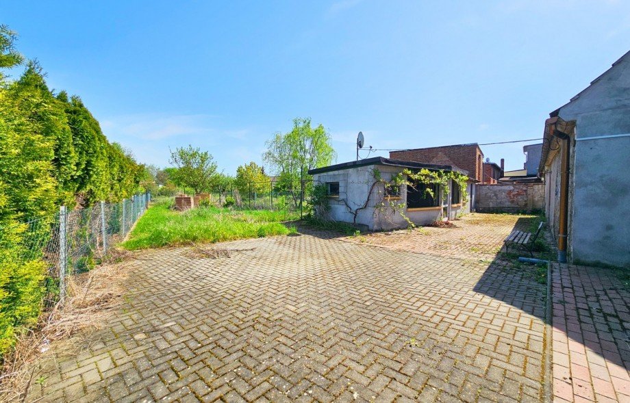 Hof und Garten Einfamilienhaus Osternienburger Land