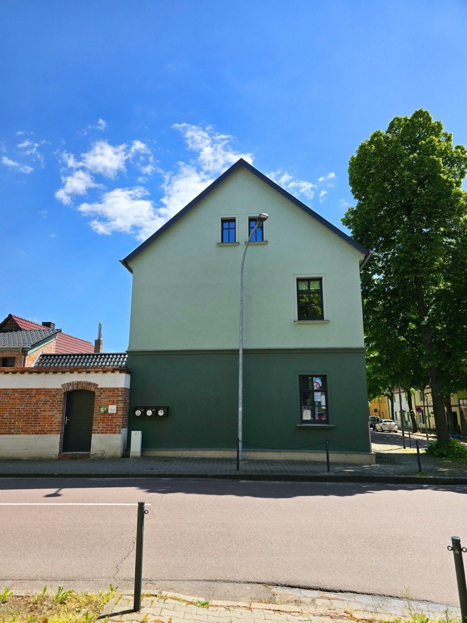 Au�enansicht Wohn+Gesch�ftshaus B�ro / Praxis Radegast