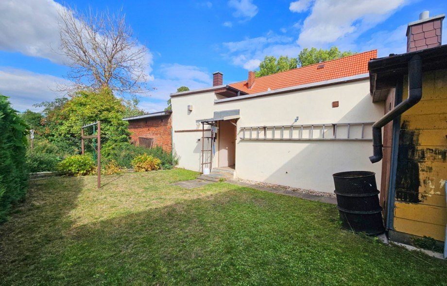 Garten Doppelhaush�lfte K�then (Anhalt)