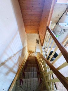 Treppe ins EG Ihre leere Leinwand in Je�nitz:  Der Rohling  - Gestaltungsfreiheit trifft auf solide Basis