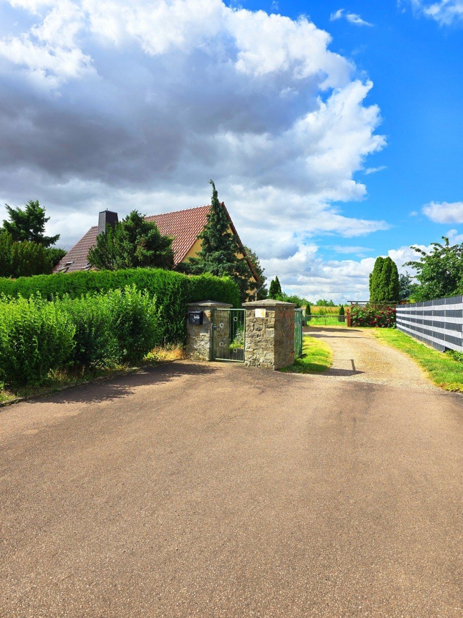 Einfahrt Einfamilienhaus Osternienburger Land