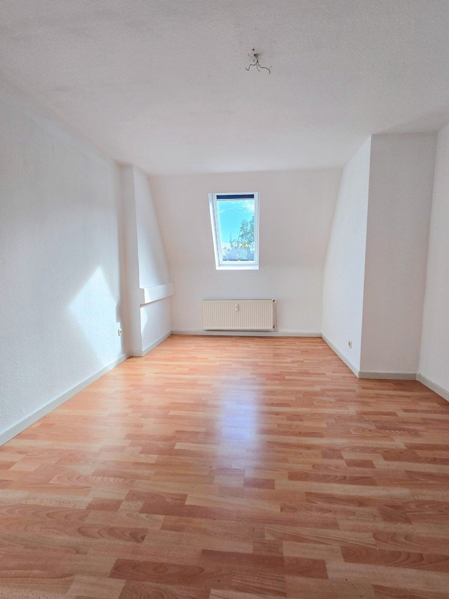 Zimmer Dachgeschosswohnung K�then (Anhalt)
