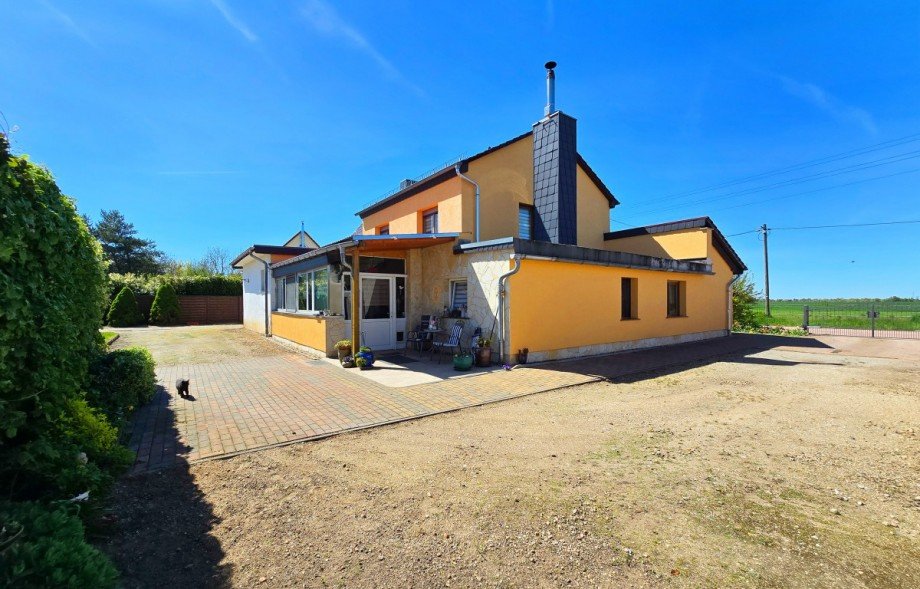 Ansicht Hof Einfamilienhaus Osternienburger Land