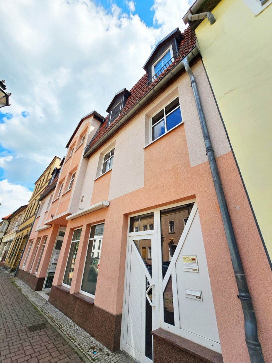 Au�enansicht Wohn- / Gesch�ftshaus Aken (Elbe)