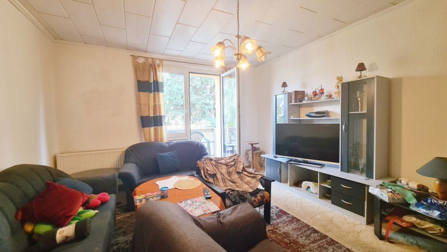 Wohnzimmer Erdgeschosswohnung K�then (Anhalt)