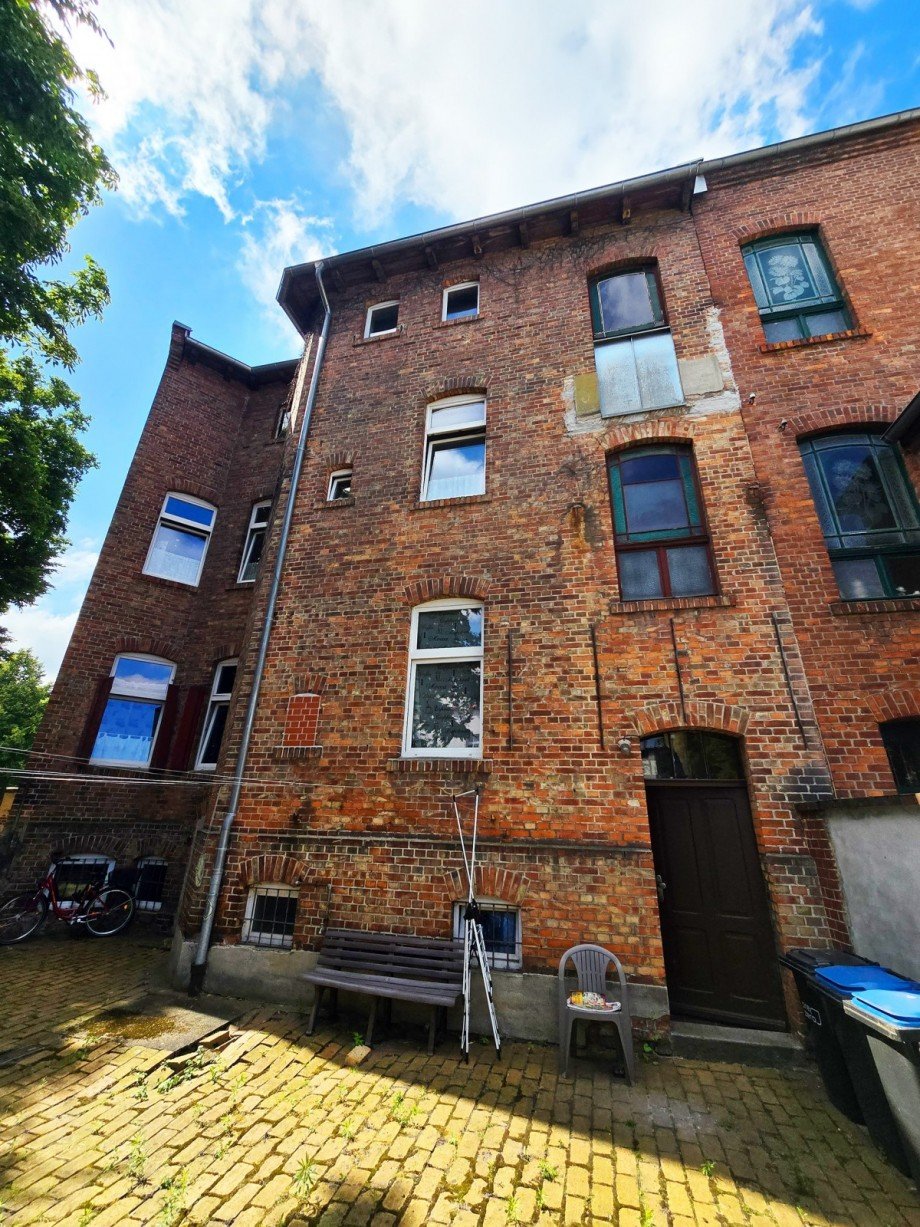 Hinterhof Mehrfamilienhaus K�then (Anhalt)