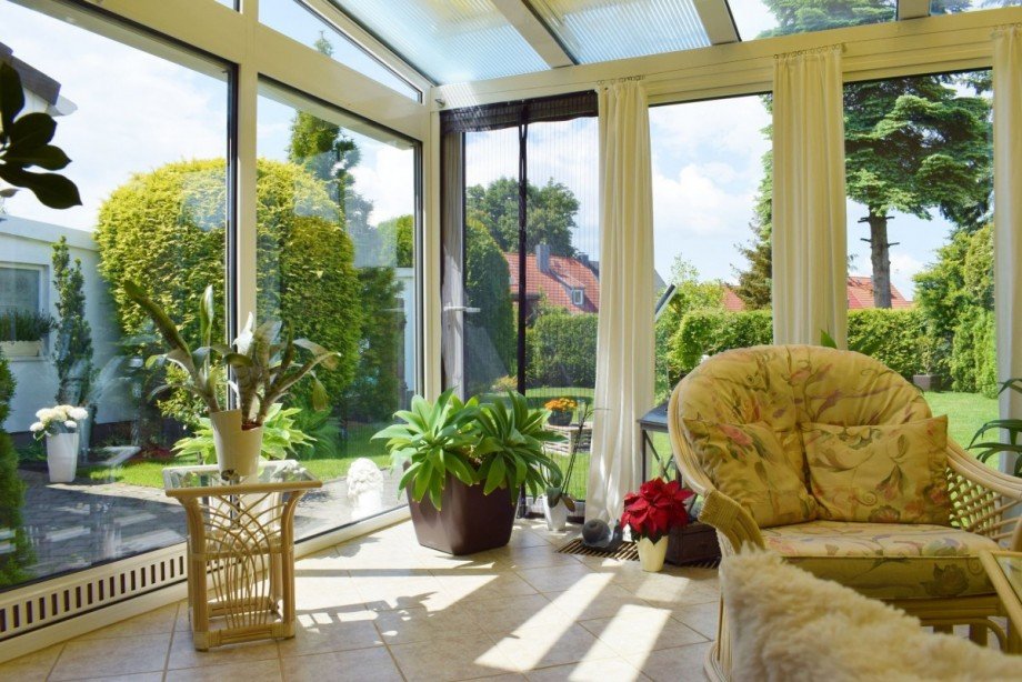 Wintergarten Doppelhaush�lfte K�then