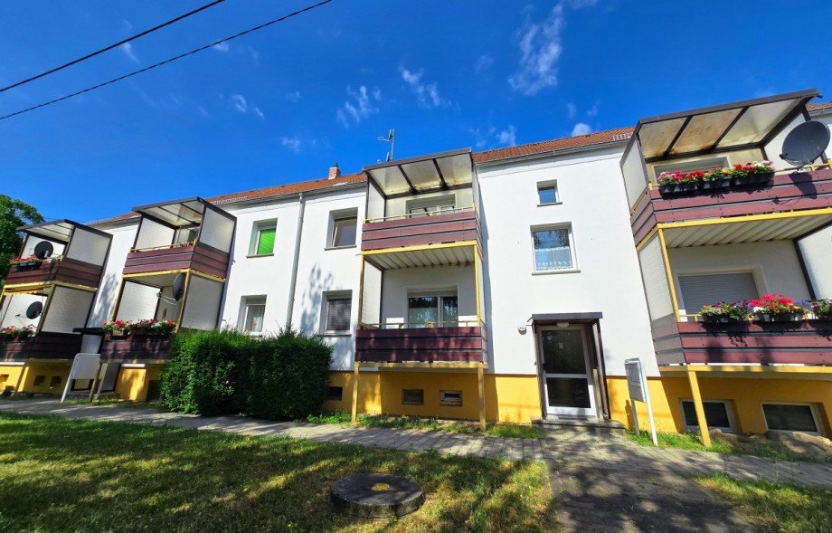 Wohnhaus-3 Etagenwohnung K�nnern