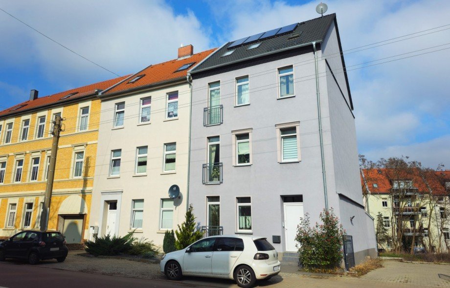Wohnh�user Stra�enansicht Mehrfamilienhaus K�then (Anhalt)