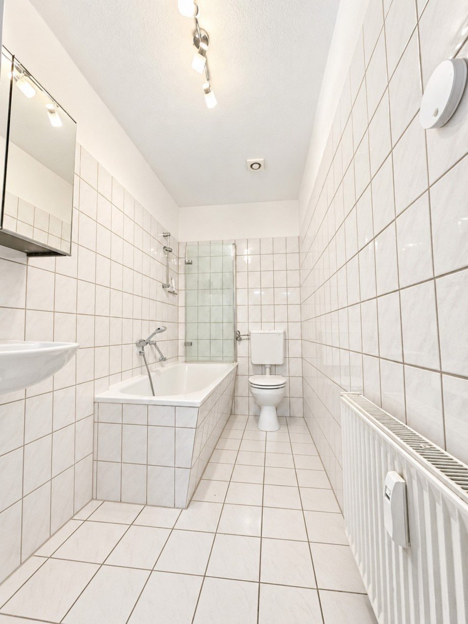 Badezimmer Dachgeschosswohnung K�then (Anhalt)