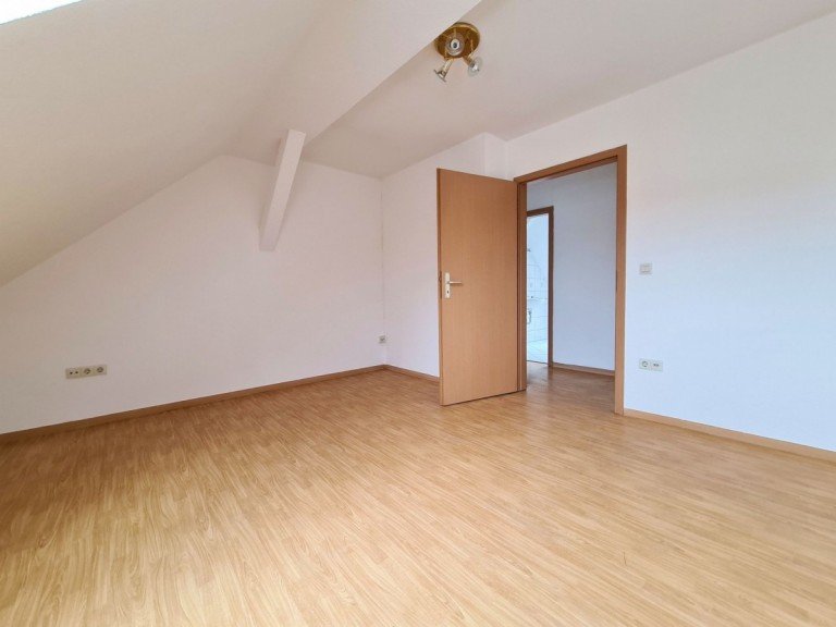 Wohnzimmer K�then - K�then Dachgeschosswohnung Ideal f�r Singles!