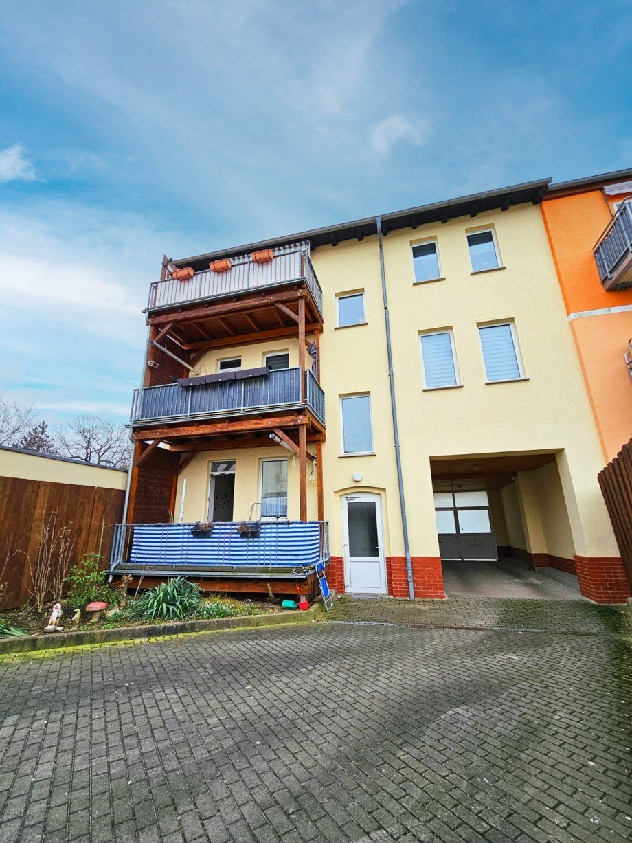 Hinterhaus+Balkone Mehrfamilienhaus K�then (Anhalt)