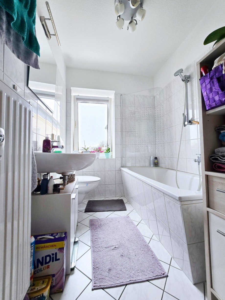 Badezimmer Dachgeschosswohnung K�then (Anhalt)