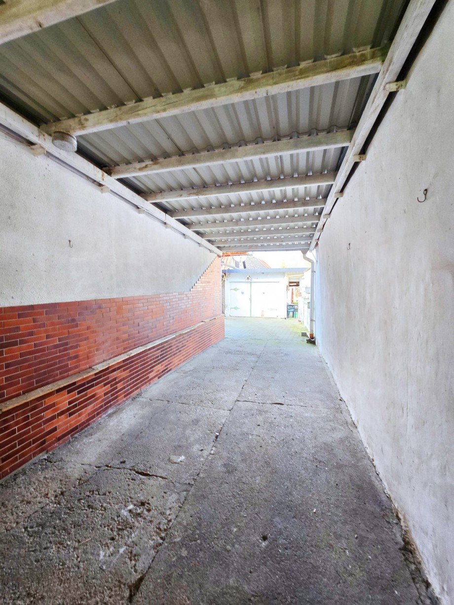 Einfahrt Stra�e Einfamilienhaus Osternienburger Land