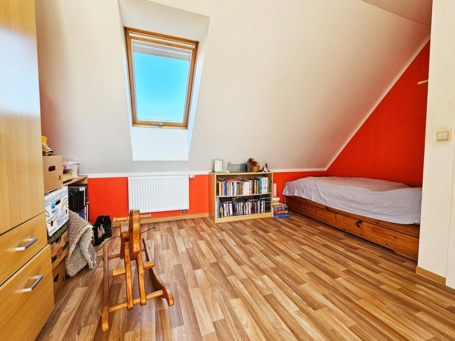 Zimmer Dachgeschoss Einfamilienhaus K�then (Anhalt)
