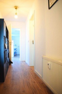 Flur Ihre Traumwohnung zum Top-Preis mit 3,5 Zimmern - Balkon und Stellplatz