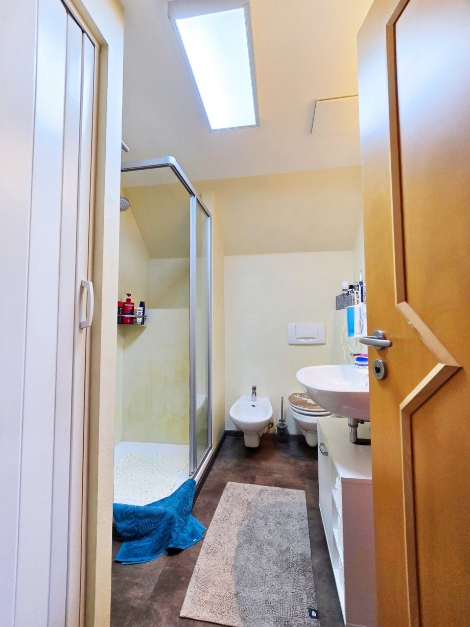 Badezimmer - Wohnung II Wohn- / Gesch�ftshaus Aken (Elbe)