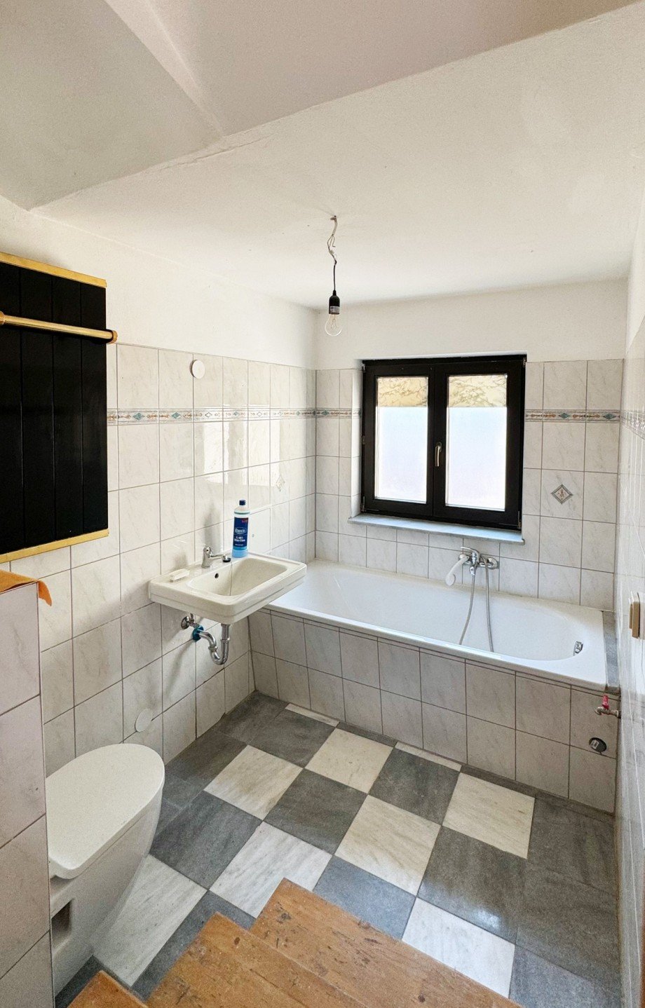 Badezimmer Etagenwohnung K�then (Anhalt)