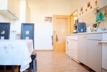 WE2 K�che Kapitalanlage mit Zukunft - vollvermietetes Mehrfamilienhaus mit sieben Wohneinheiten