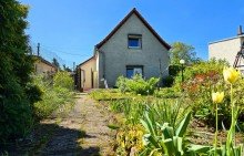 Wohnhaus Gartenansicht  Garten Gr�n  - Hier wachsen nicht nur Blumen, sondern Wohntr�ume