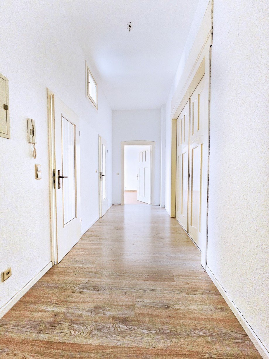 Flur Erdgeschosswohnung K�then (Anhalt)