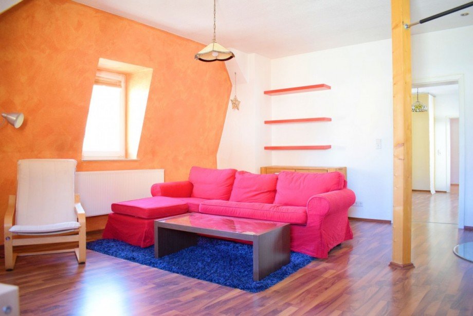 Wohnzimmer Dachgeschosswohnung K�then (Anhalt)