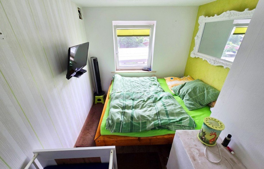 Zimmer 2 OG Doppelhaush�lfte K�then (Anhalt)
