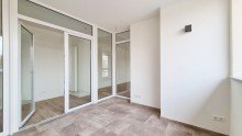 Loggia Top-Moderne-Wohnung mit Loggia