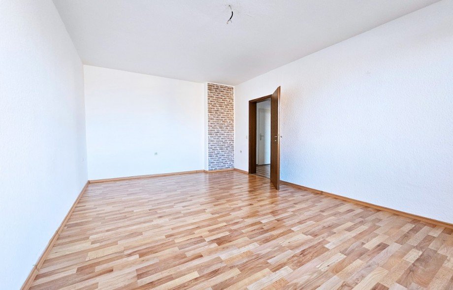Zimmer 3 Wohnung Z�rbig
