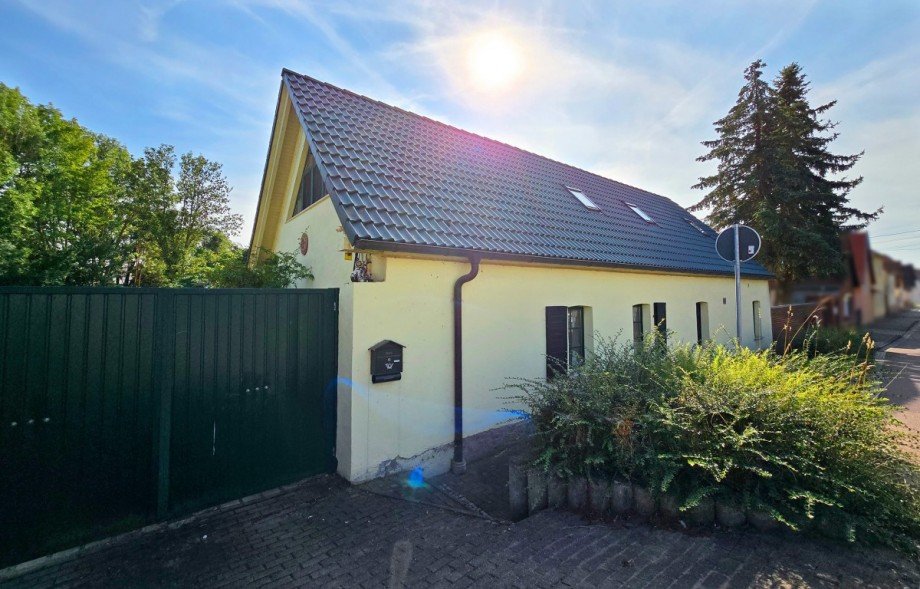Stra�enansicht Einfamilienhaus Biendorf