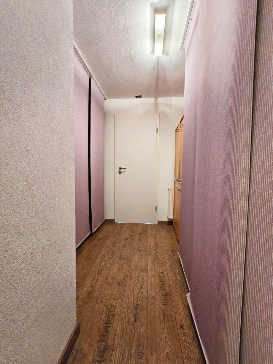Abstellraum/T�r zum Bad OG Doppelhaush�lfte K�then (Anhalt)