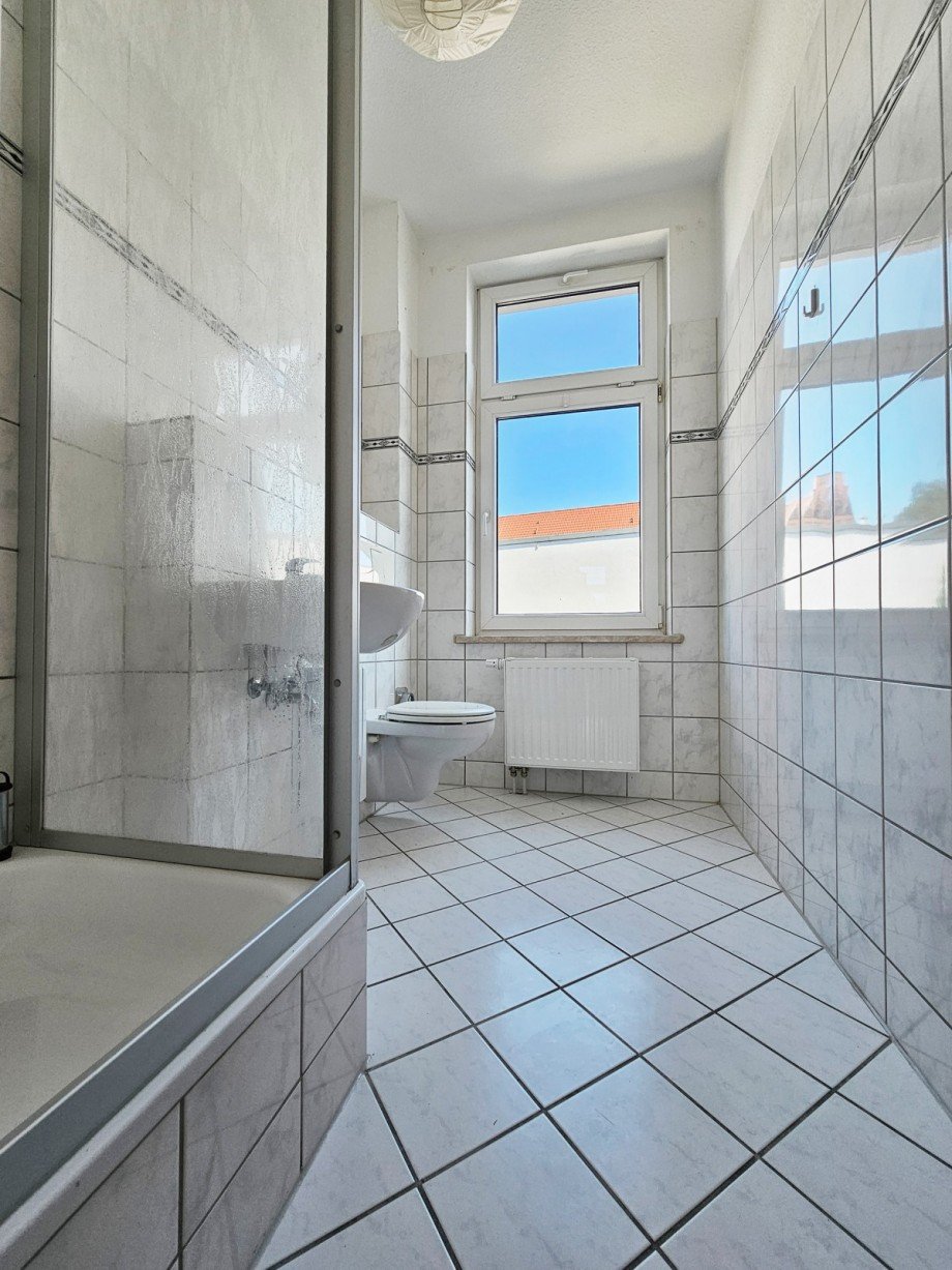 OG-Badezimmer Mehrfamilienhaus K�then (Anhalt)